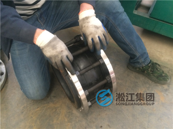 橡膠接頭,碳鋼法蘭橡膠接頭,*標(biāo)法蘭橡膠接頭