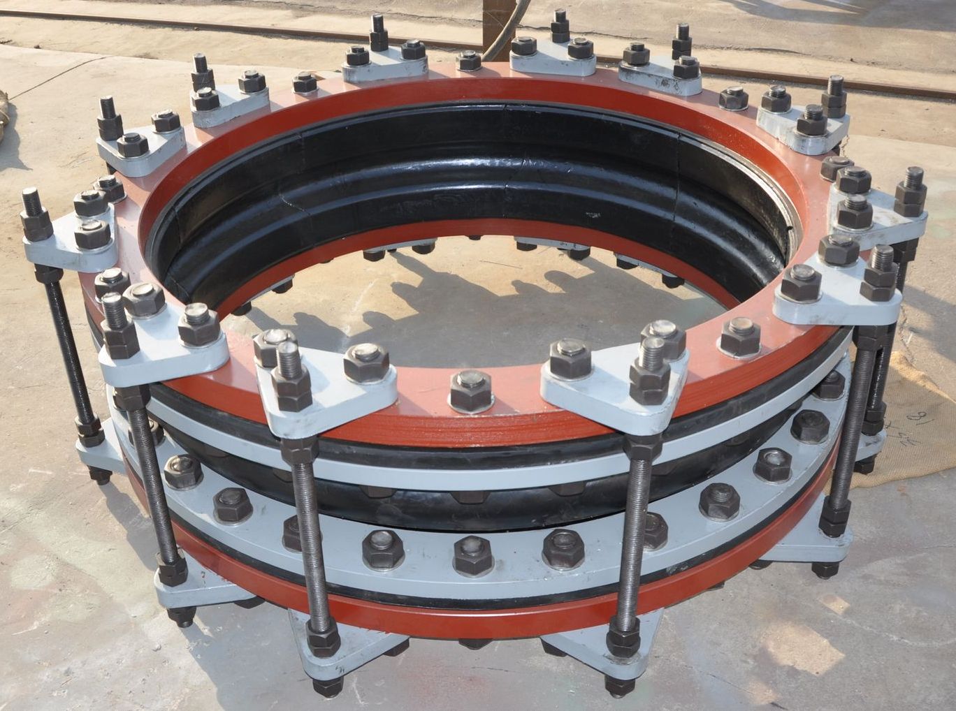 防拉脫橡膠接頭的工作原理 防拉脫橡膠接頭