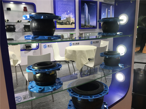 DN150的減震喉,耐酸堿橡膠接頭多少錢?